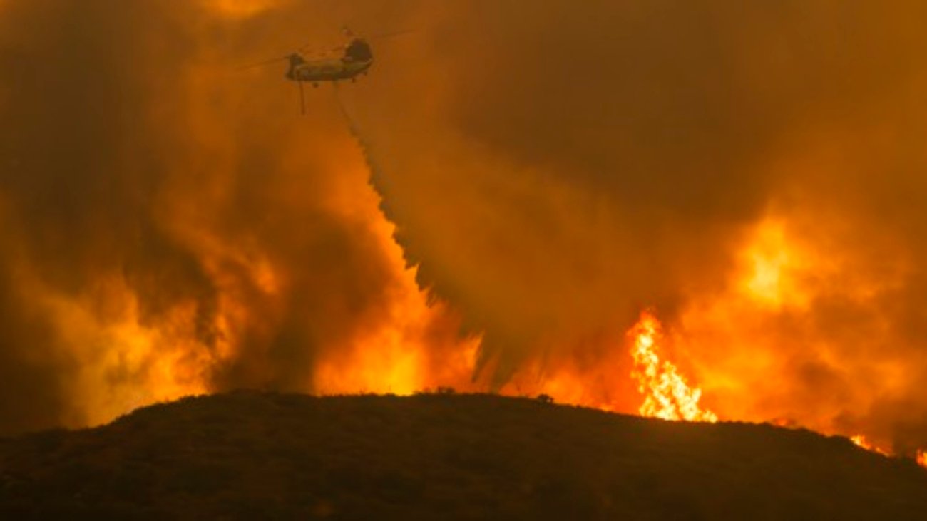 as-wildfires-burn-throughout-the-west,-officials-are-turning-to-ai