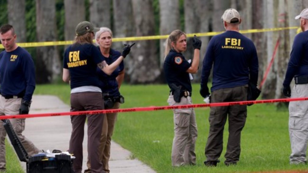 man-arrested-after-poking-rifle-onto-trump-golf-course-charged-with-federal-gun-crimes